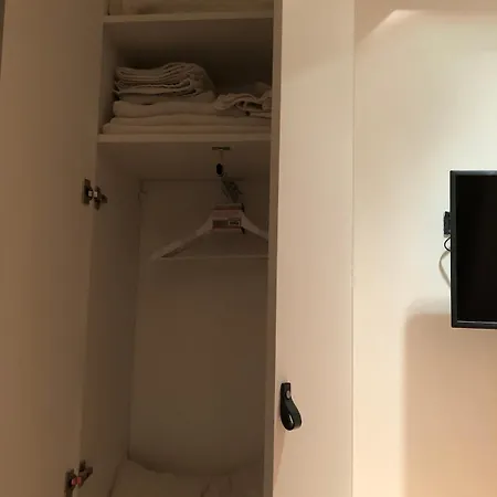 Small In The Middle Of Saint-germain Apartment *